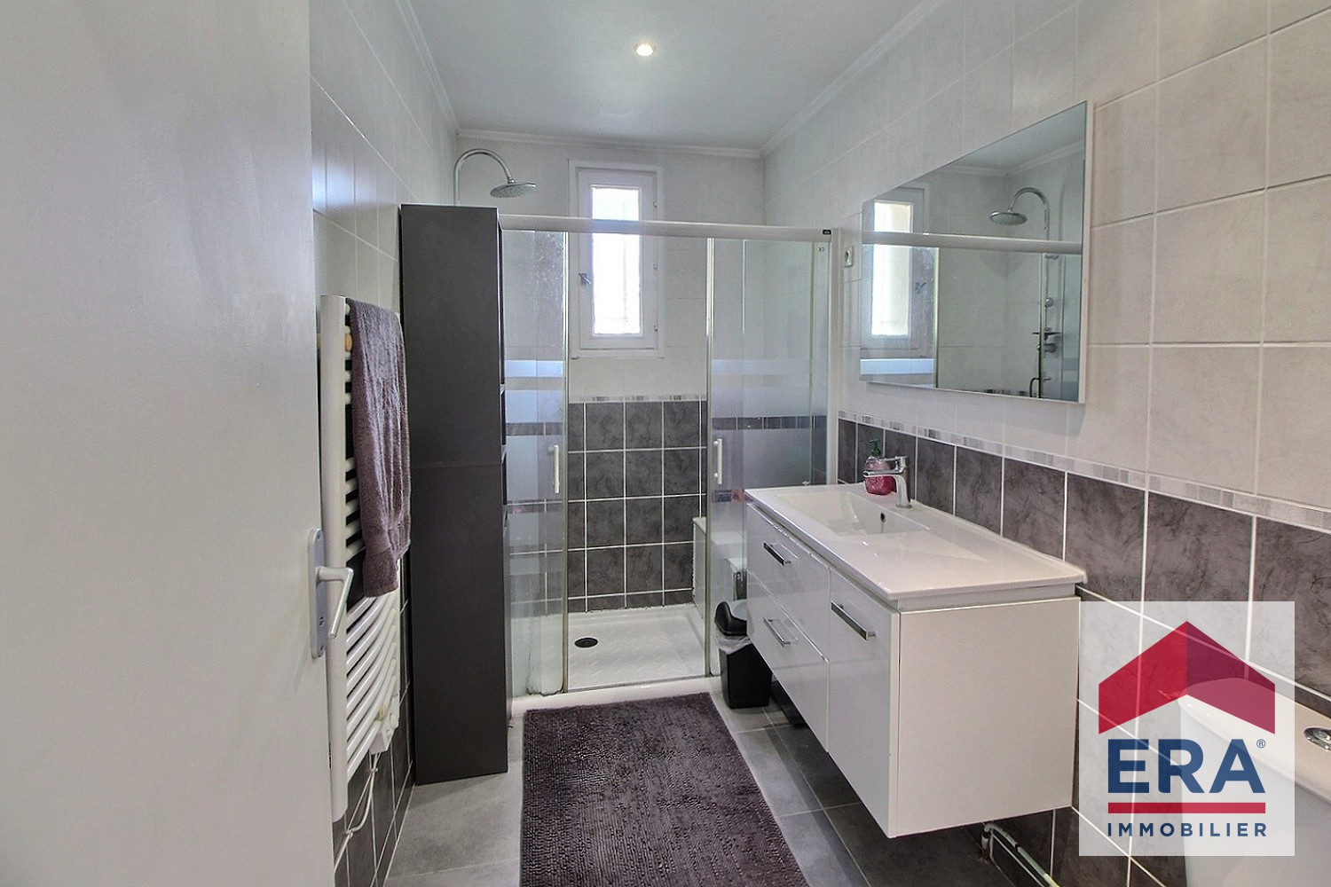 Photo Maison Mondragon - 73m² - 570m² image 6/6