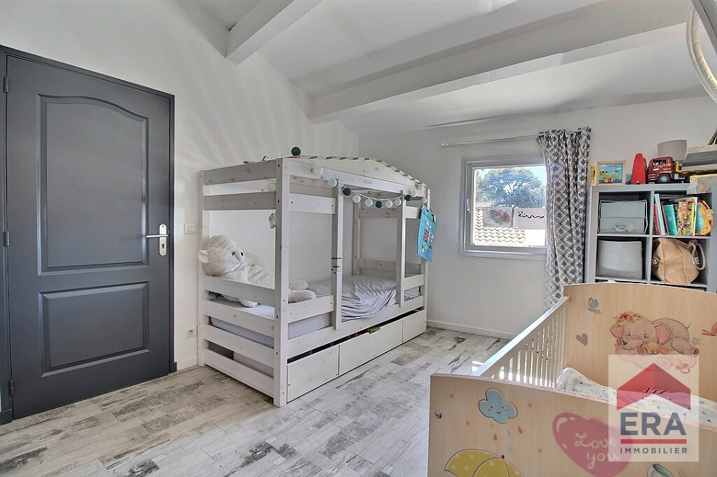 Photo Maison Barbentane - 5 pièces - Dépendance - Cour privative image 5/6