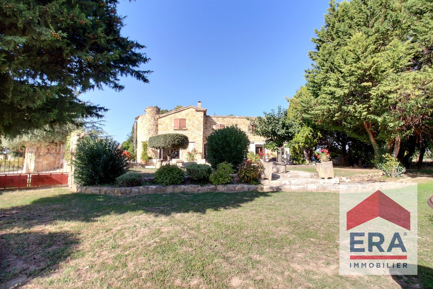 Photo Maison 8 pièces - Orange 210 m² image 5/6