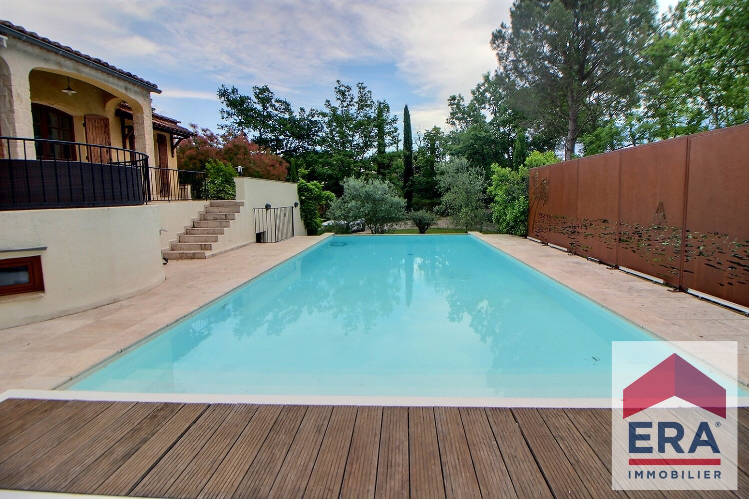 Maison Saint-Michel-d'Euzet - 7 pièces - 210 m2 habitable