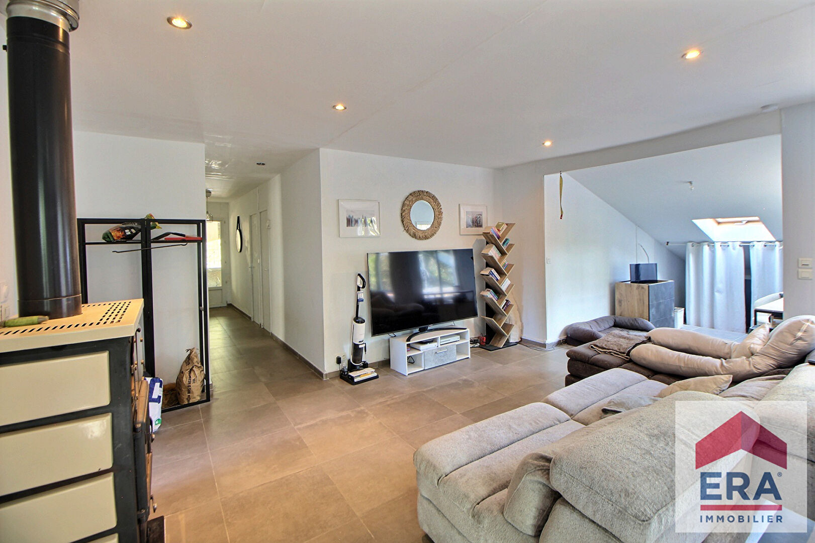 Photo Maison Lapalud 4 pièce(s) 125 m2 image 3/6