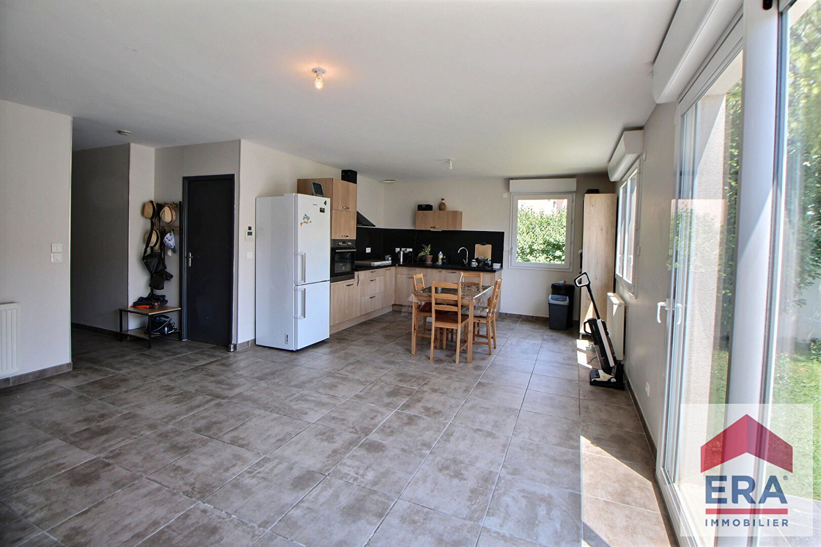 Photo Maison Montélimar 5 pièces - 535m² de terrain image 2/6