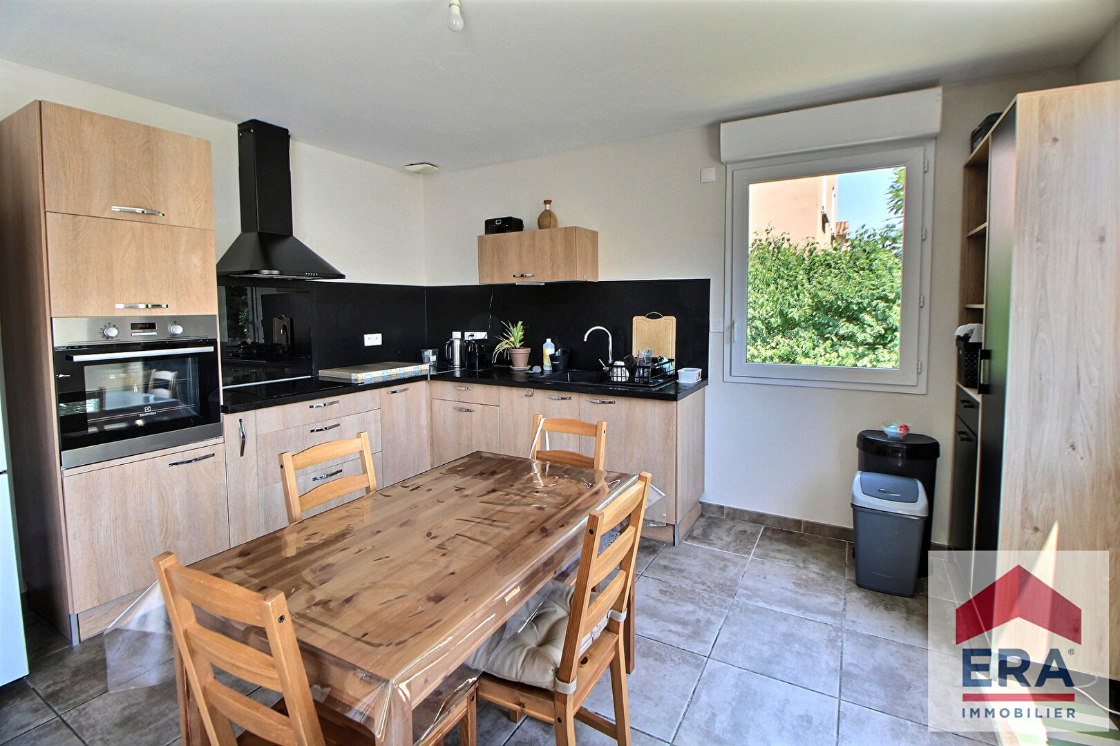 Photo Maison Montélimar 5 pièces - 535m² de terrain image 4/6