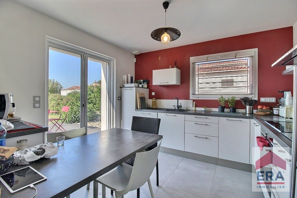 Photo Maison Aubignan 130m² - 4 chambres - Piscine - Garage image 5/6