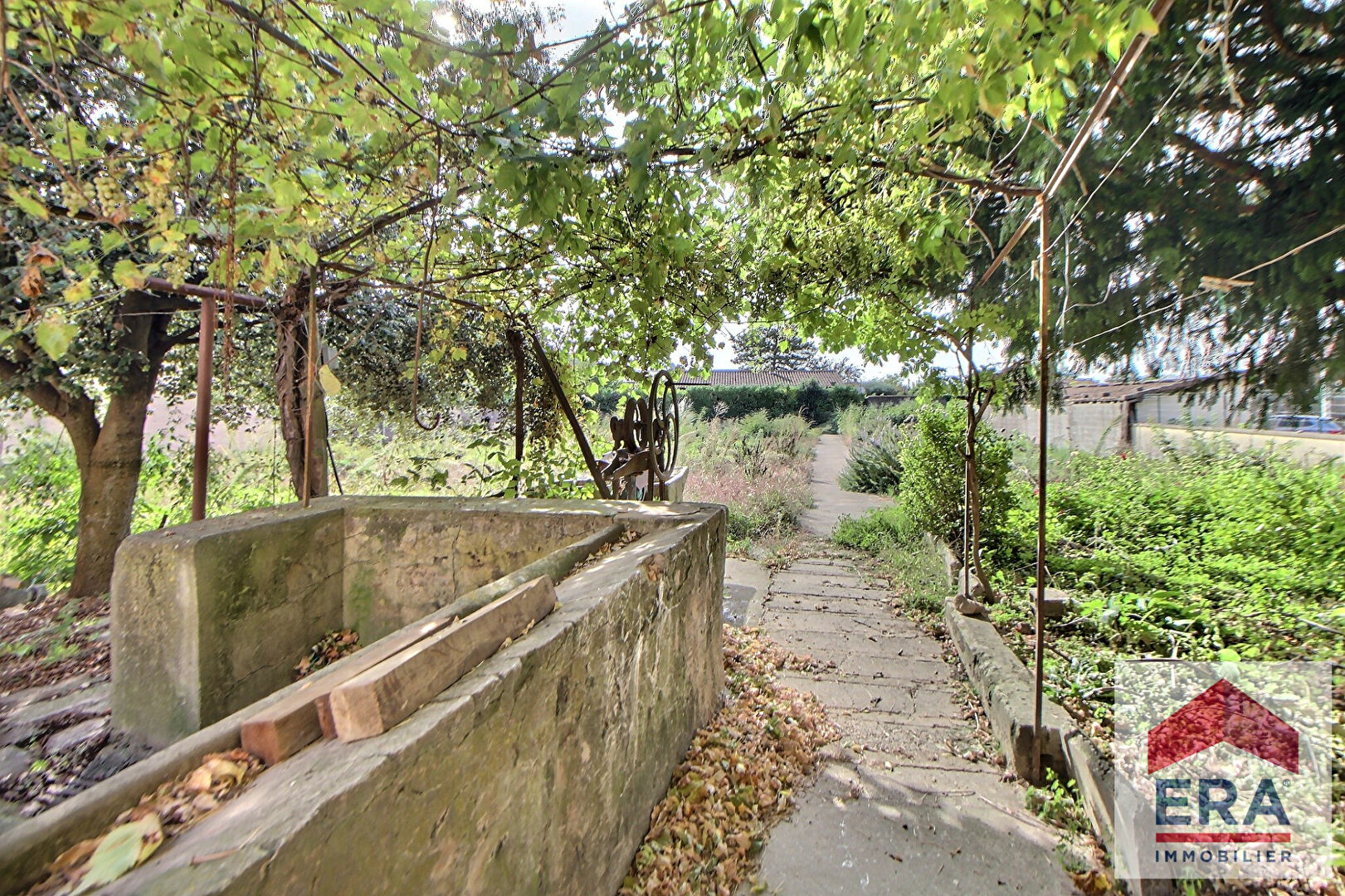 Photo Ensemble immobilier Mondragon image 2/6