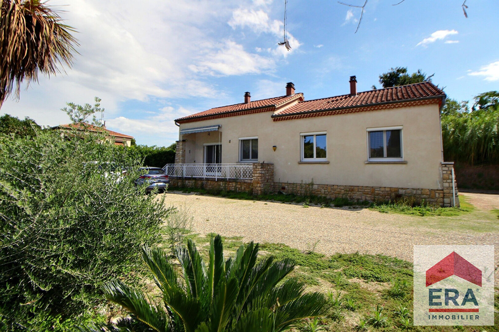 Photo Mondragon - Maison rénovée avec piscine et garage image 1/6