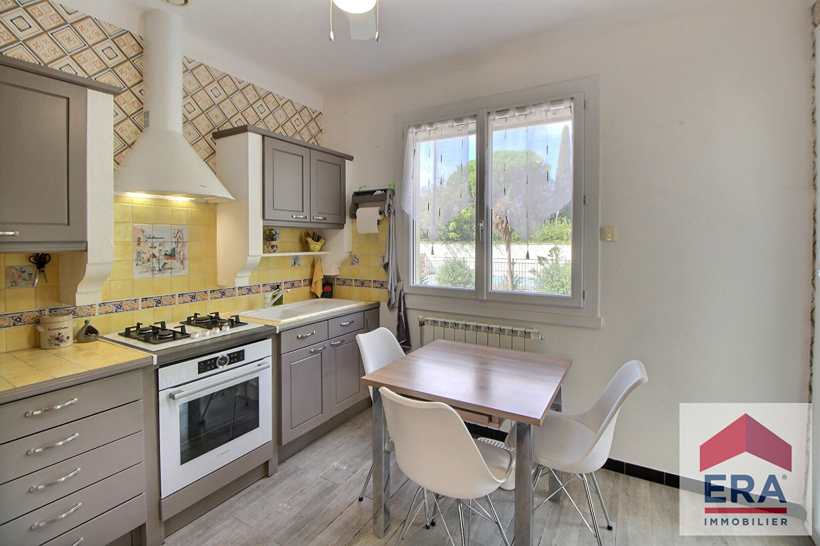 Photo Mondragon - Maison rénovée avec piscine et garage image 4/6