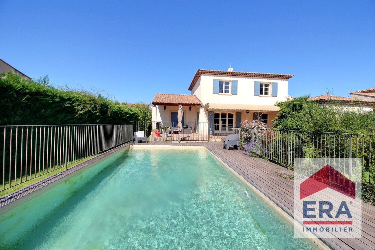 Photo Maison Montfaucon 7 pièce(s) 181m2 image 1/6