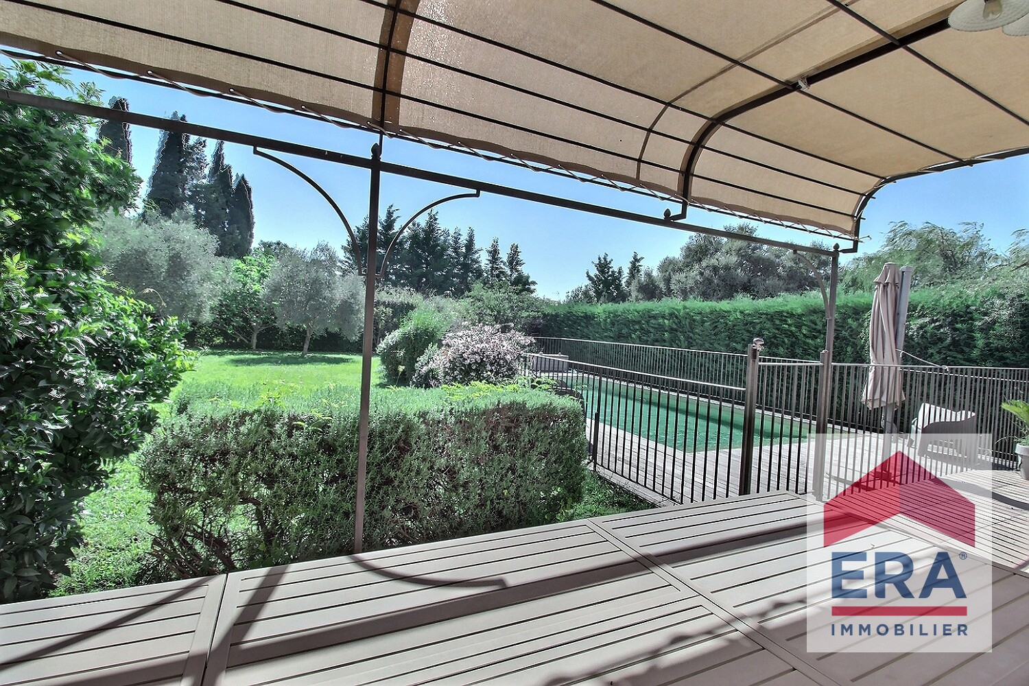 Photo Maison Montfaucon 7 pièce(s) 181m2 image 4/6