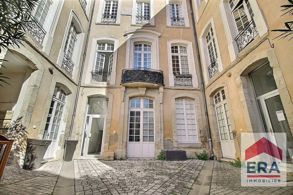 Appartement Carpentras 3 pièces - 2 chambres - Cour