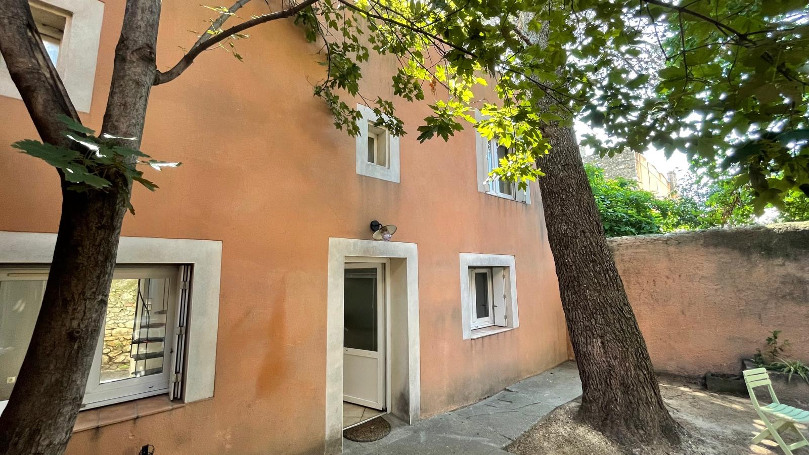 Immeuble Pierrelatte 480 m2