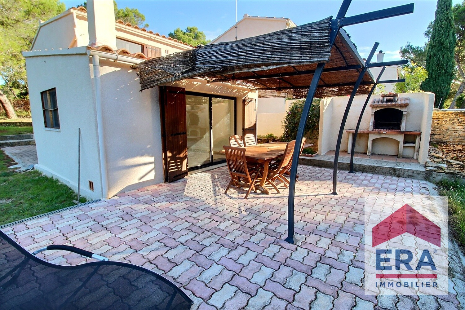 Photo Maison à vendre à Uchaux - 205m² avec piscine et potentiel de gîtes image 3/6