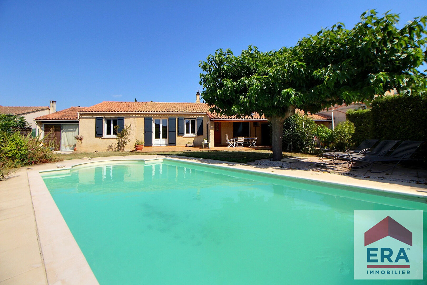 Photo Maison Caumont Sur Durance 4 pièces - 112 m2 habitable sur 653m² de terrain! image 1/6