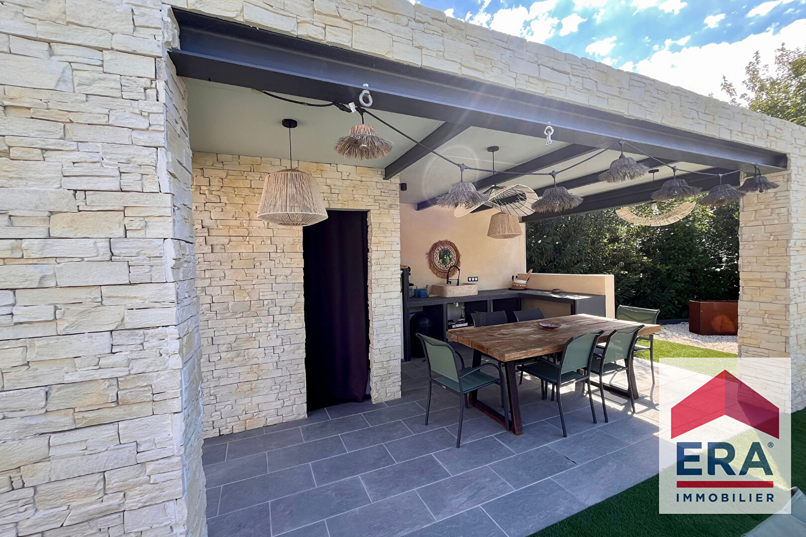 Photo Maison Les Granges Gontardes 179 m2 image 5/6