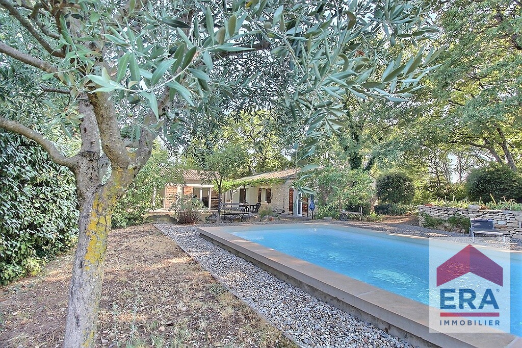 Maison La Roque-Sur-Pernes - 6 pièces - 140 m² - Piscine - Dépendance