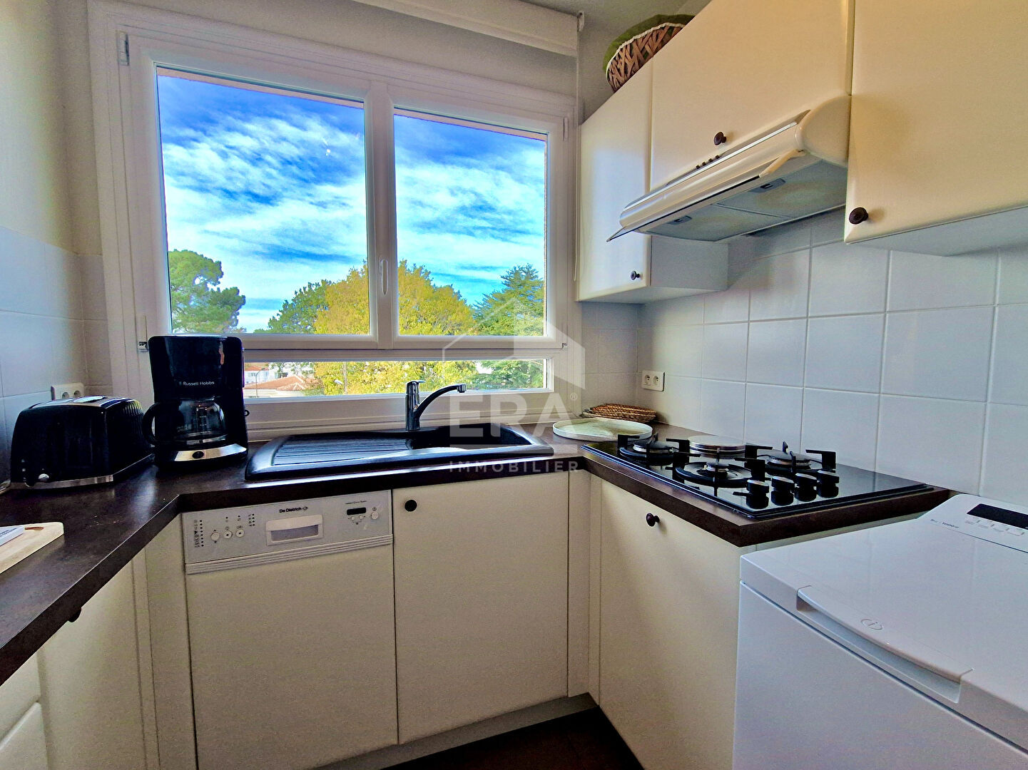 Photo EXCLUSIVITÉ - Élégant T2 rénové avec ascenseur, entre plages et coeur de Royan image 5/6