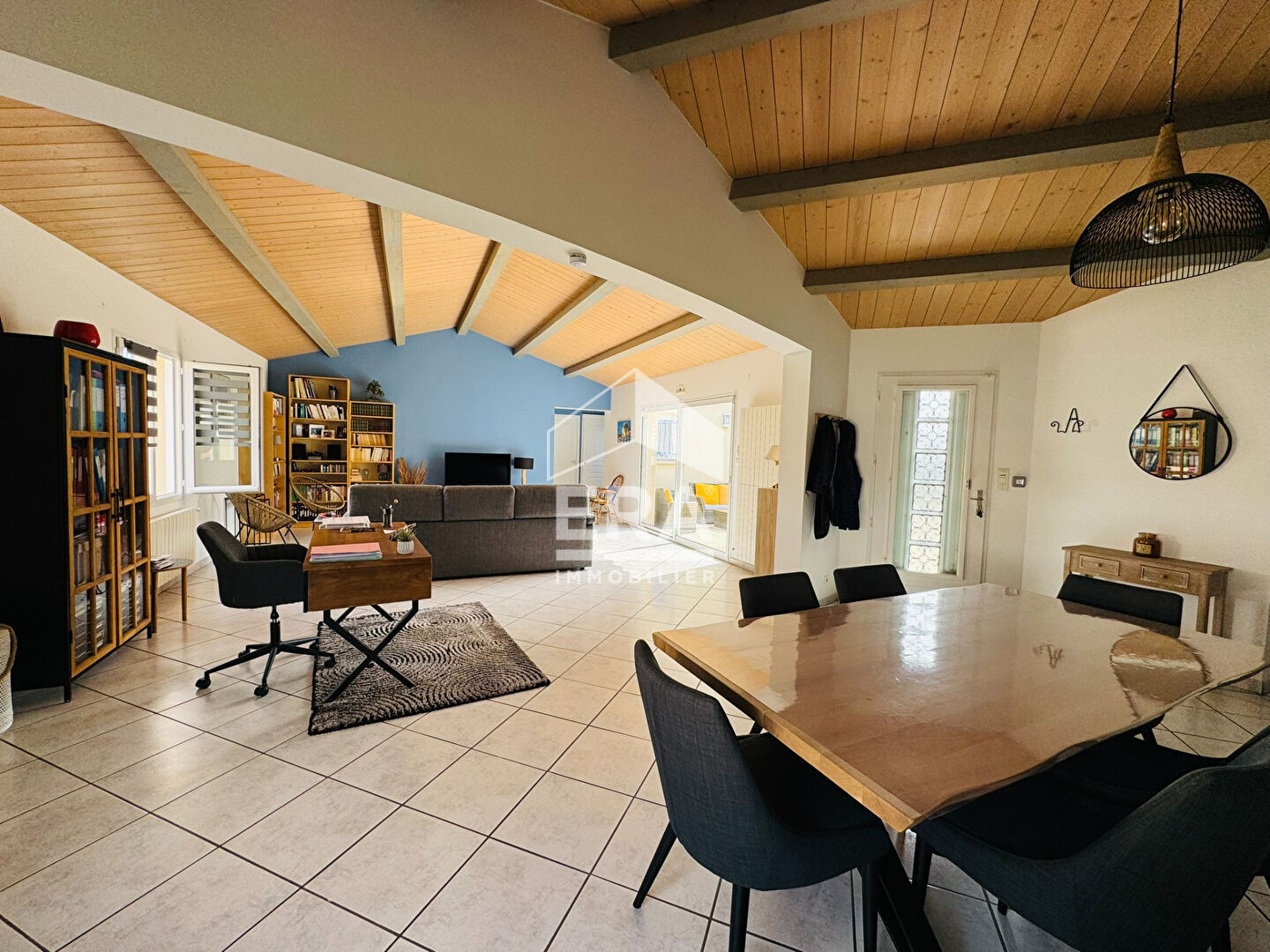 Photo PROCHE ROYAN - RARE -MÉDIS CENTRE - AU CALME image 3/6