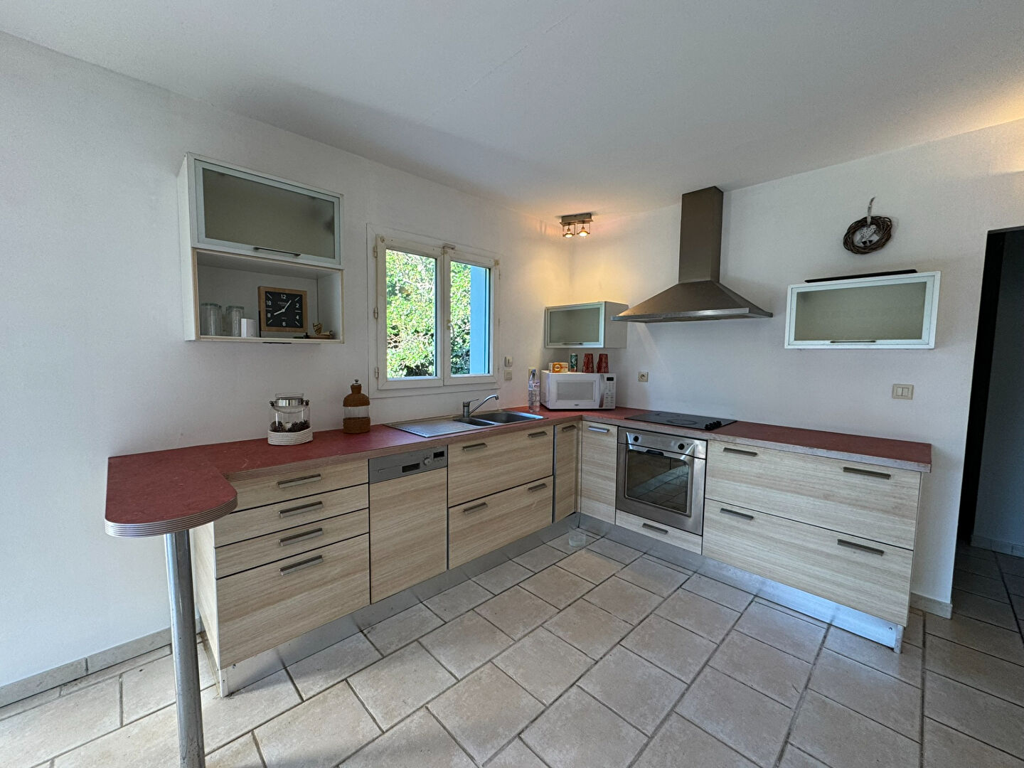 Photo PROCHE ROYAN - GRANDE MAISON PLAIN-PIED - CALME image 2/6