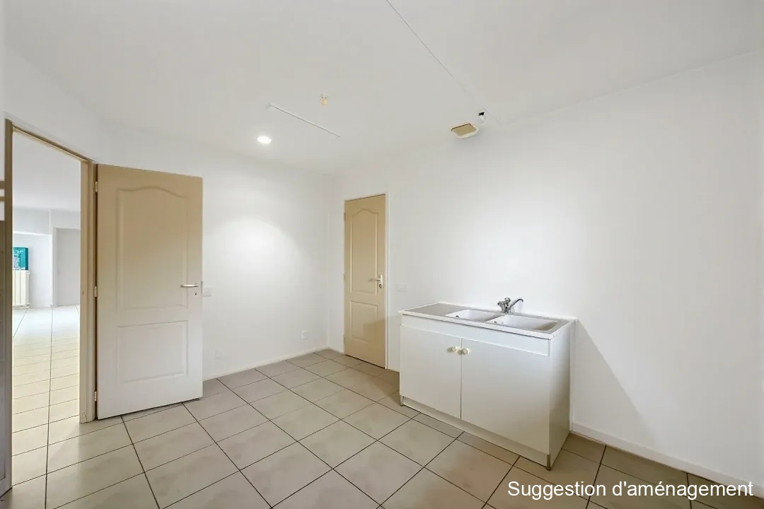 Photo MAISON DE PLAIN PIED 4 CHAMBRES JARDIN image 6/6