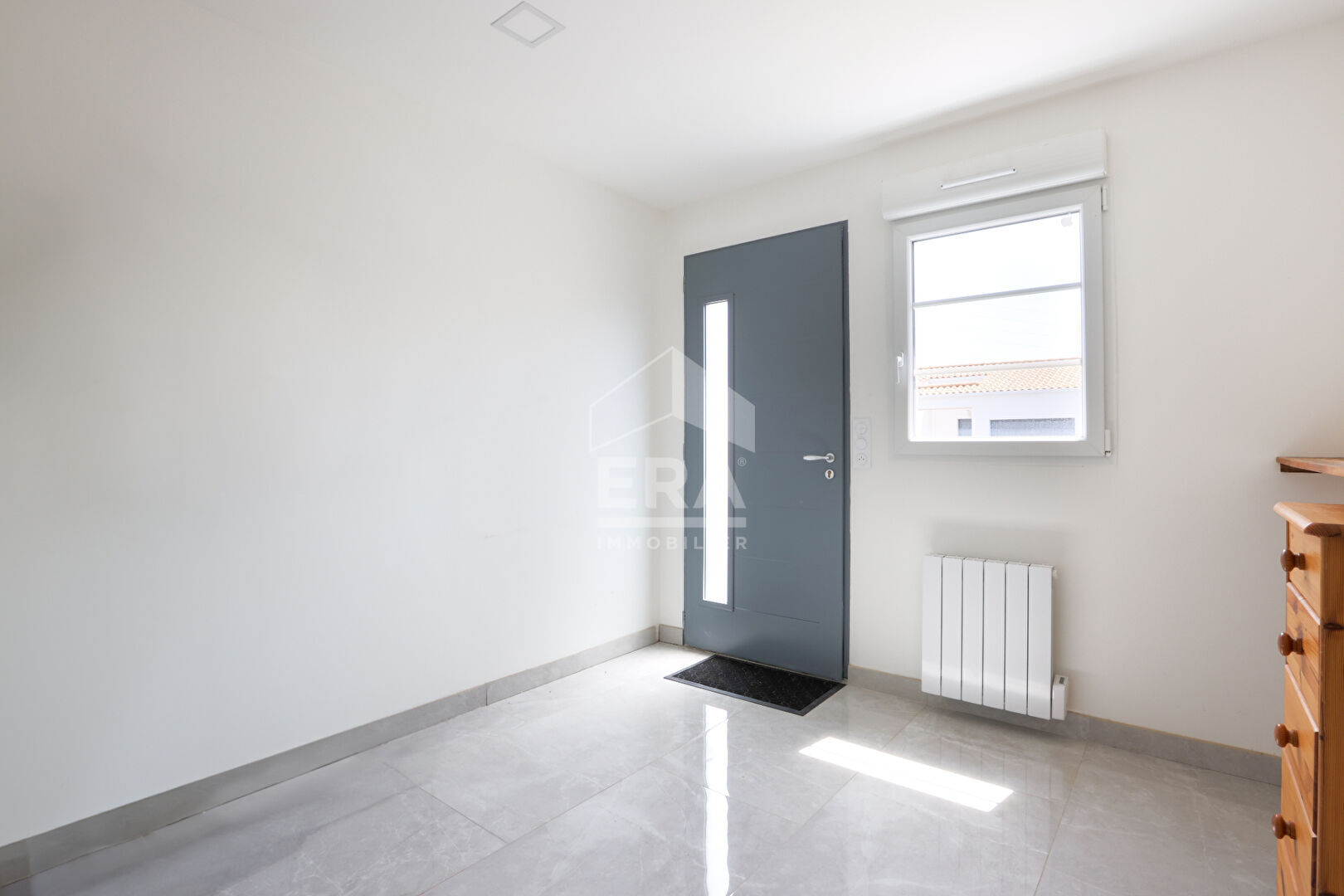 Photo Maison récente trois chambres piscine image 2/6