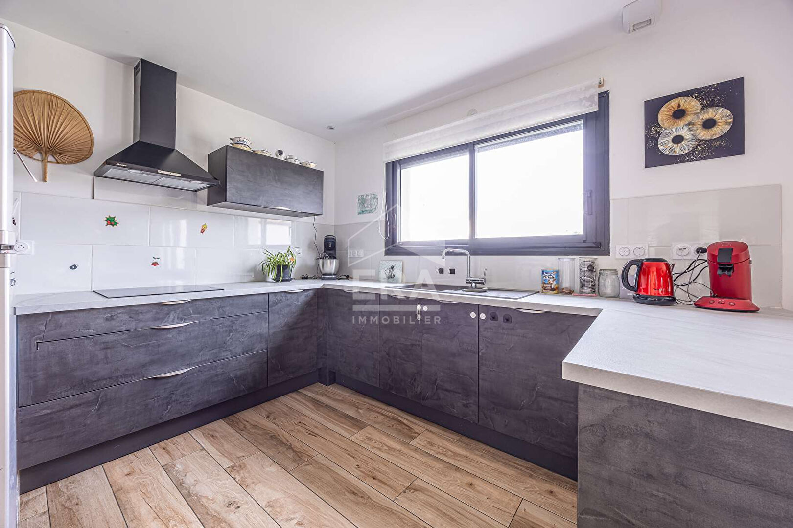 Photo Maison de plain pied ( 2022 ), 4 chambres dont une suite parentale, garage. image 2/6