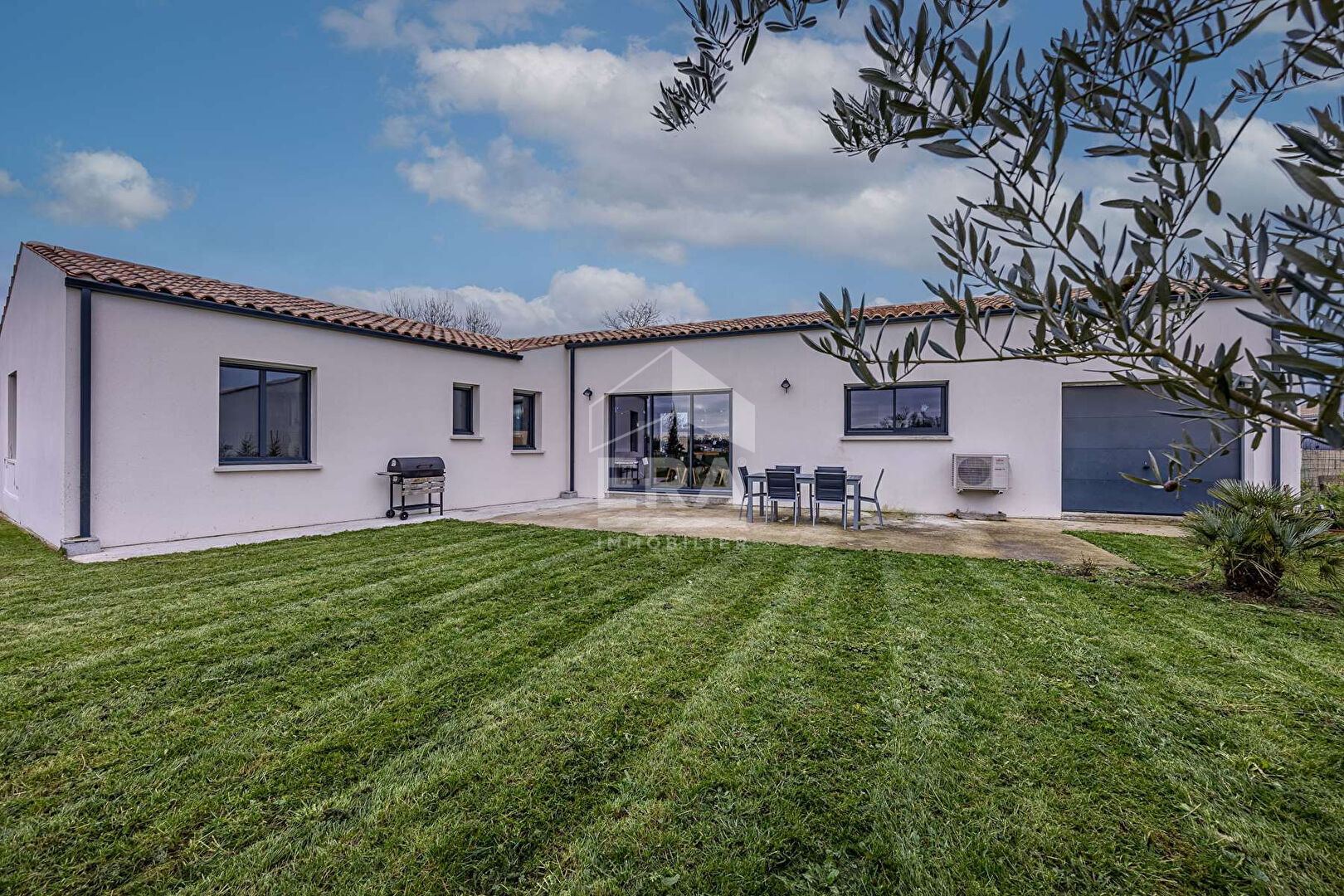 Photo Maison de plain pied ( 2022 ), 4 chambres dont une suite parentale, garage. image 5/6