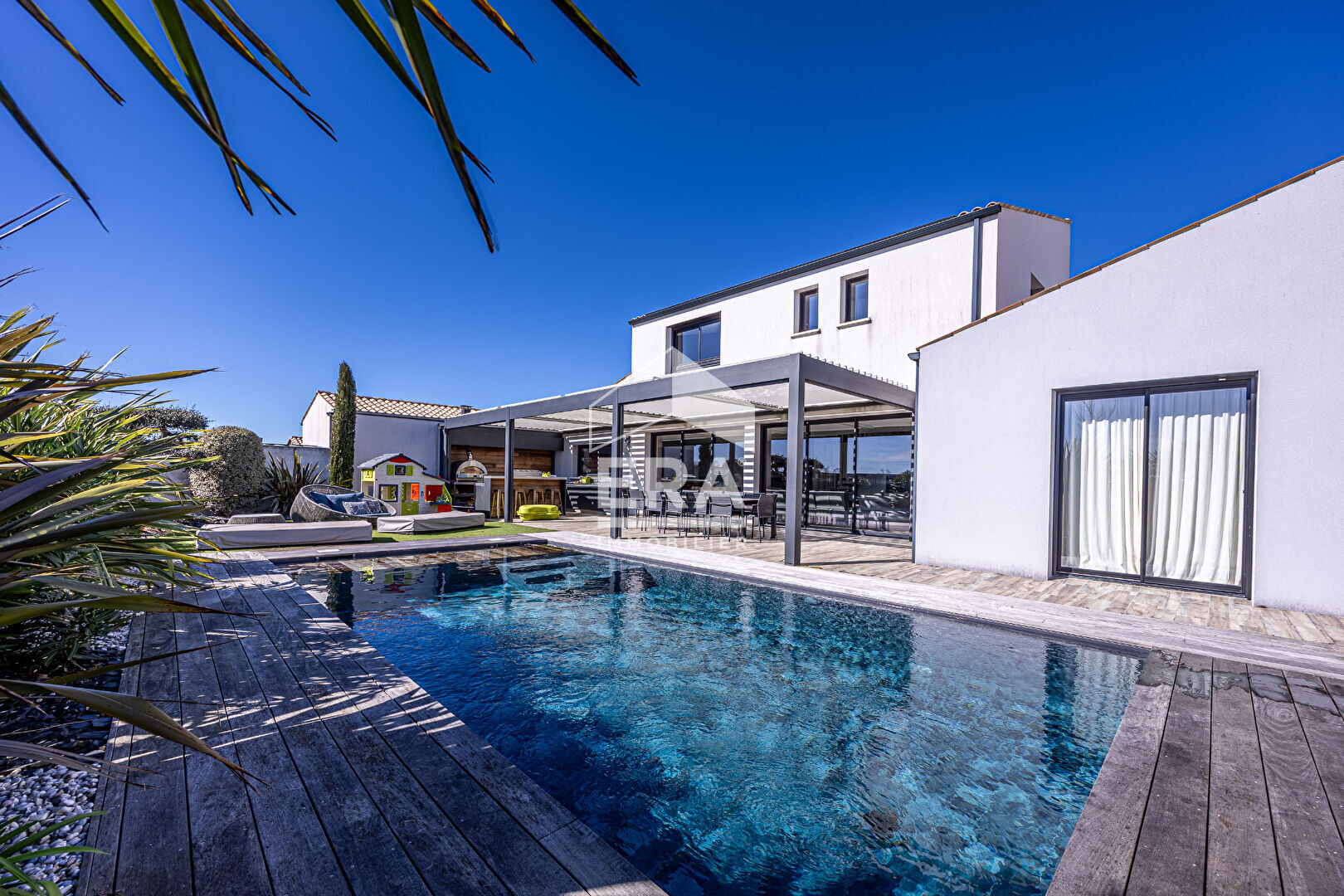 Photo Magnifique Villa contemporaine avec piscine image 1/6