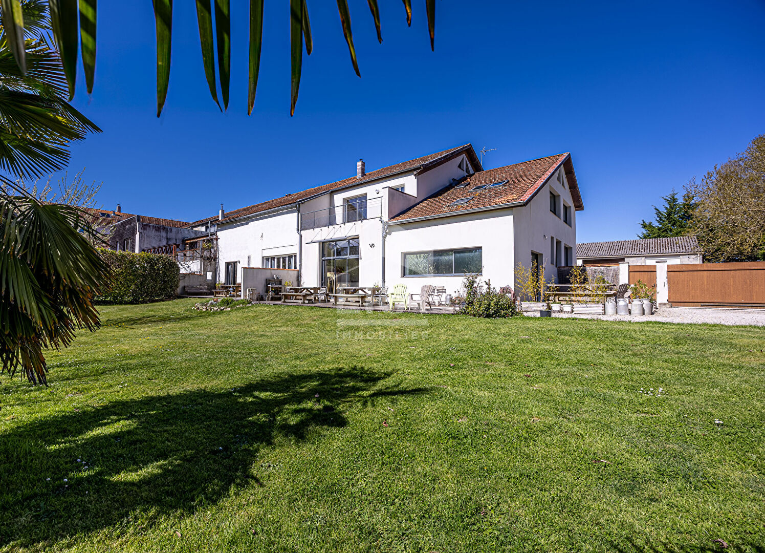 Photo Maison familiale 296 m2 image 2/6