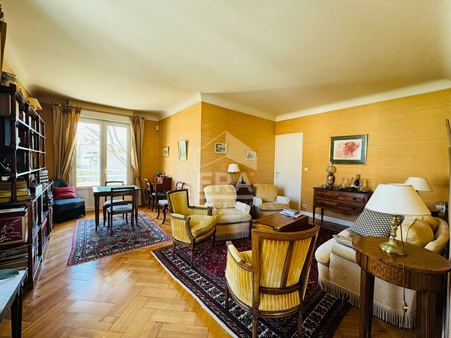 Photo ROYAN  bel emplacement entre Marché central et plages image 1/6