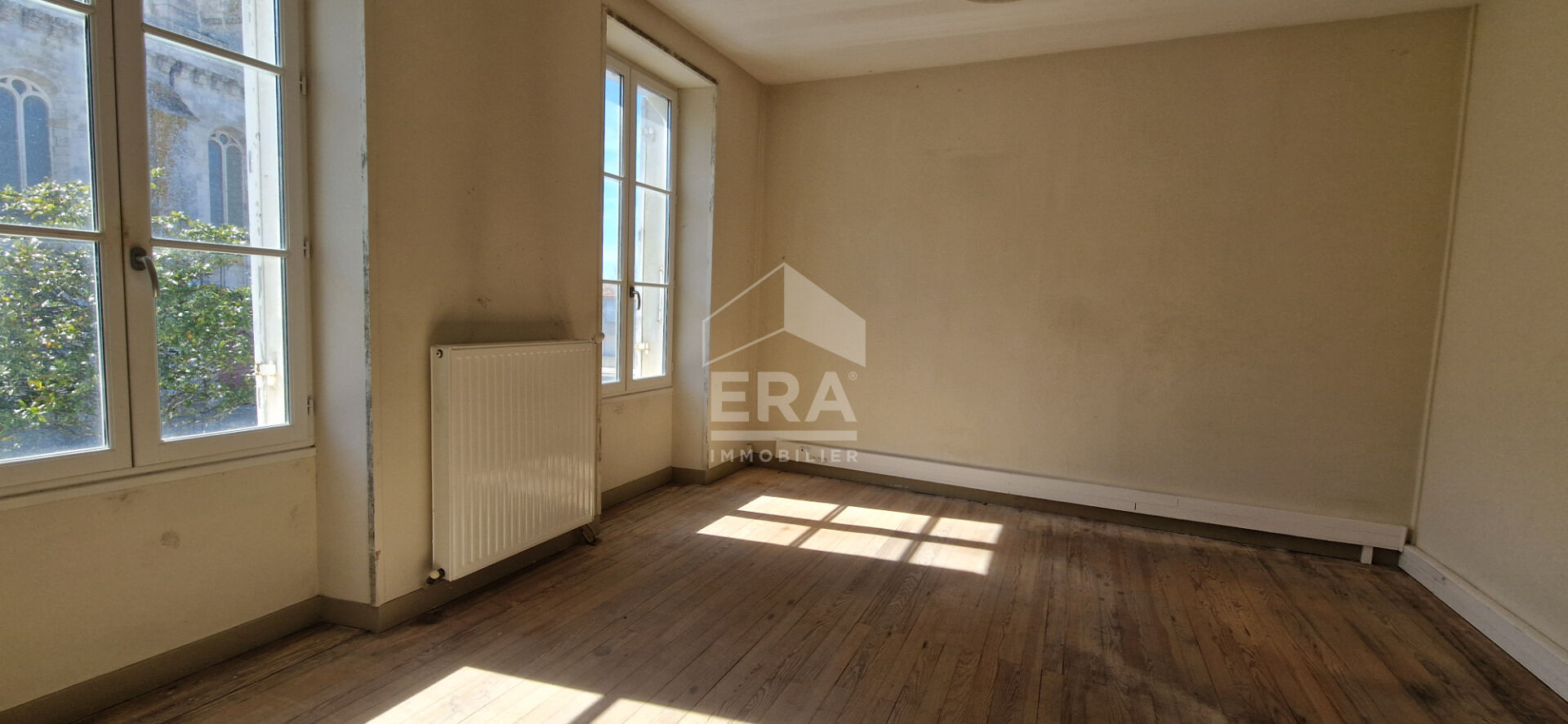 Photo Maison de caractère - 11 pièces - CENTRE VILLE image 6/6