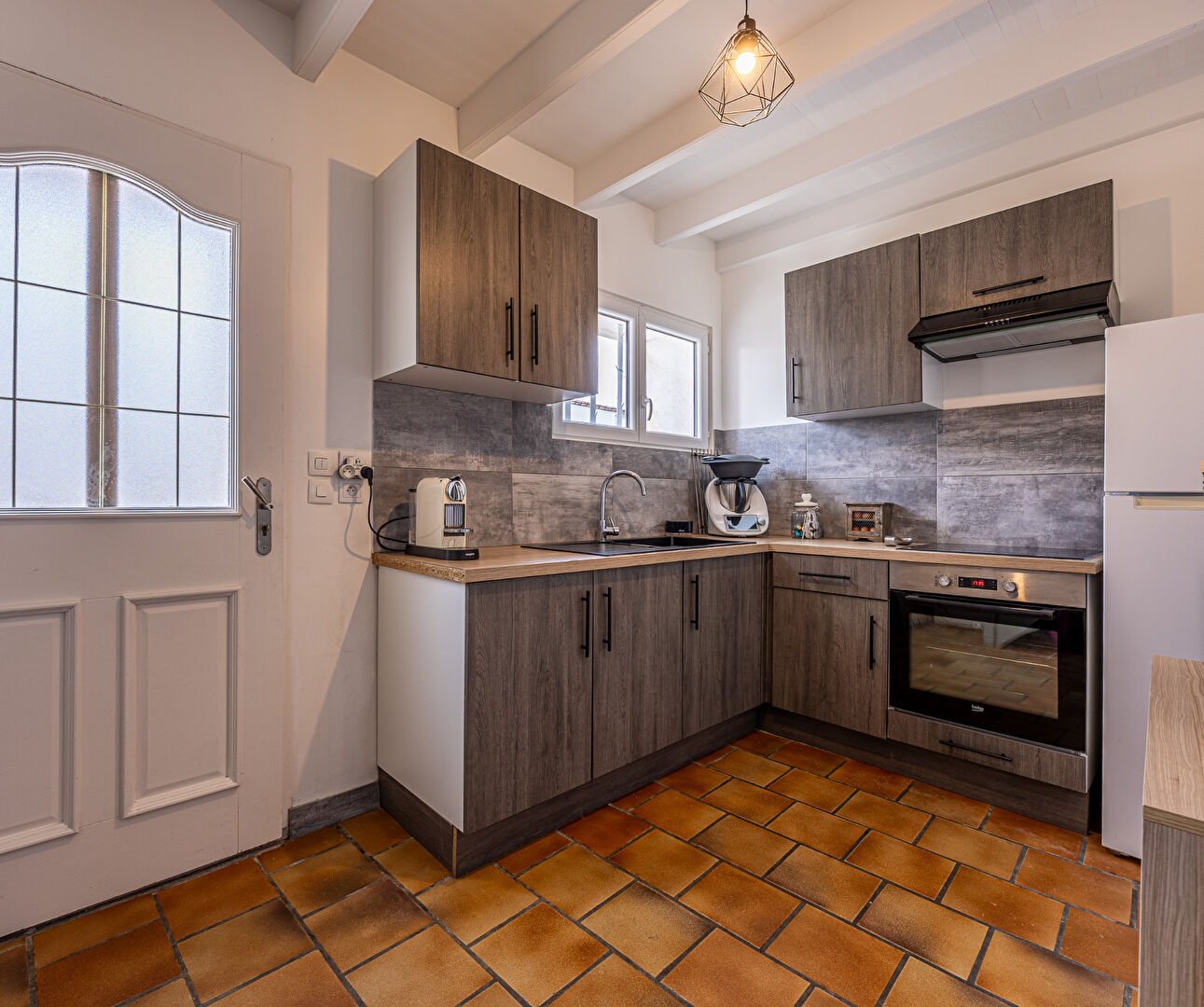 Photo Maison 3 pièces en excellent état .Proche centre-ville et commodités image 2/6