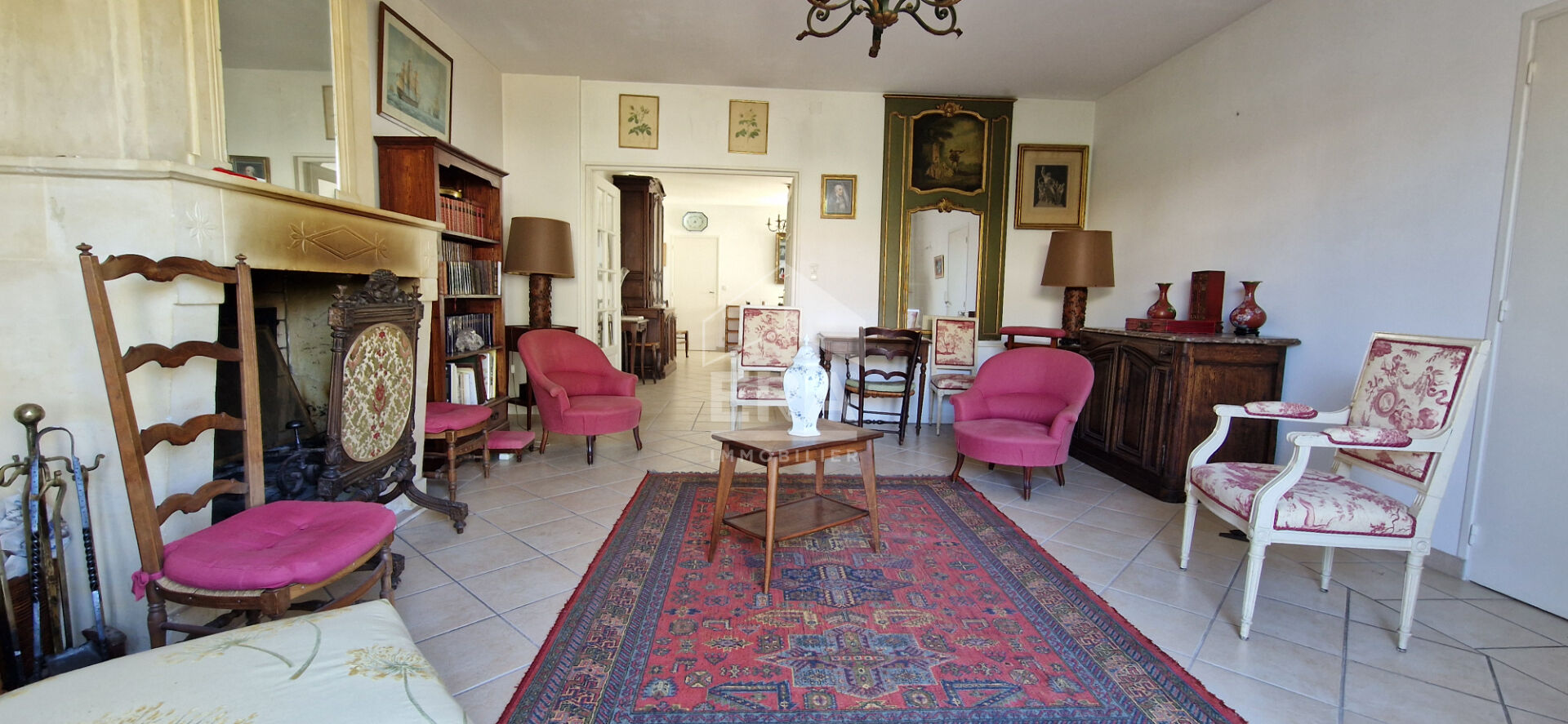 Photo CENTRE VILLE BREUILLET - GRANDE MAISON DE CARACTERE - 216M² image 3/6