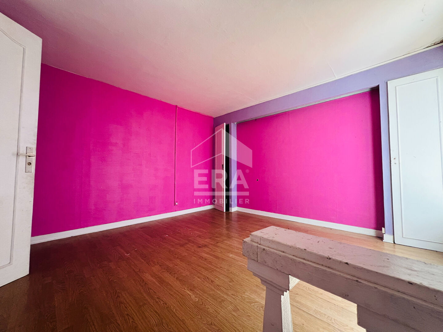 APPARTEMENT DUPLEX A PERSONNALISER - 55 m² - EMPLACEMENT RARE - PLEIN CENTRE