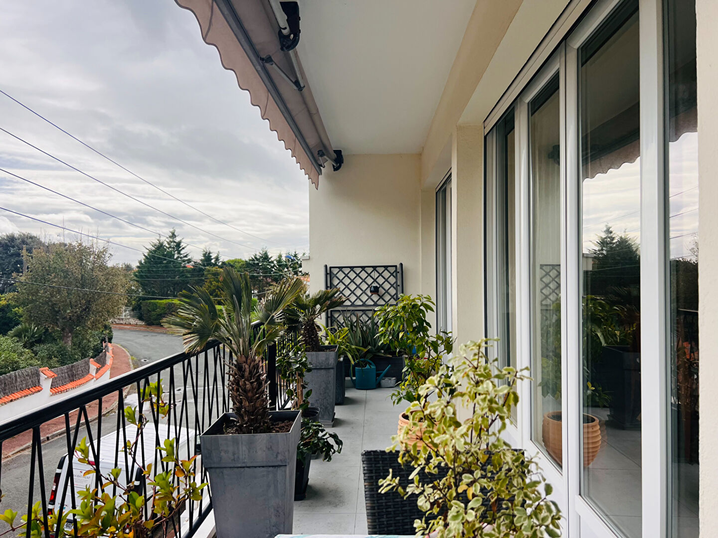 Photo BEL APPARTEMENT - 150 M PLAGE DU PIGEONNIER - 2 CHAMBRES et GARAGE image 2/6