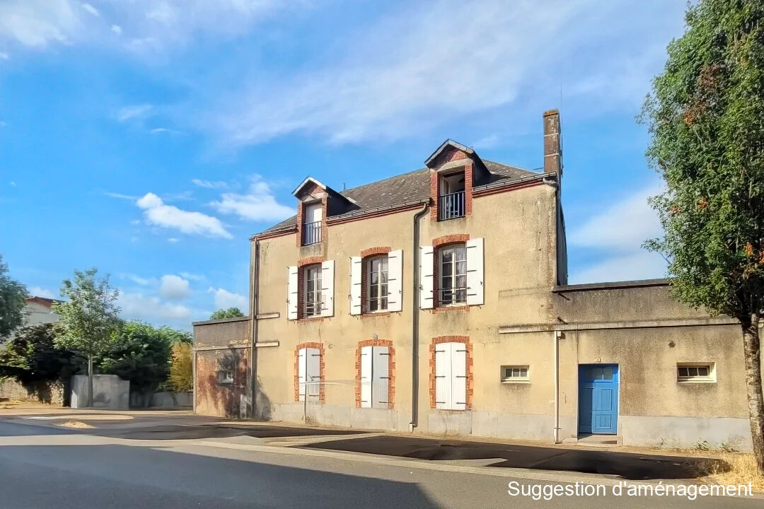 Opportunité d'Investissement à Pouzauges : Immeuble de Rapport de Caractère