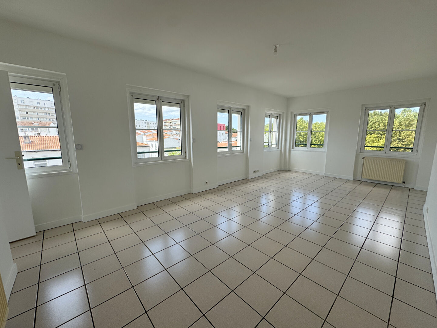 Appartement 3 pièces à louer - Royan Marché Central