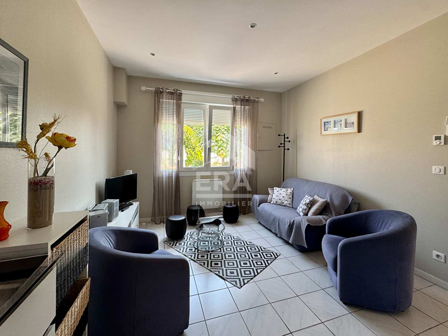 Photo A louer - Maison lumineuse de plain-pied, meublée - 3 pièces image 3/6