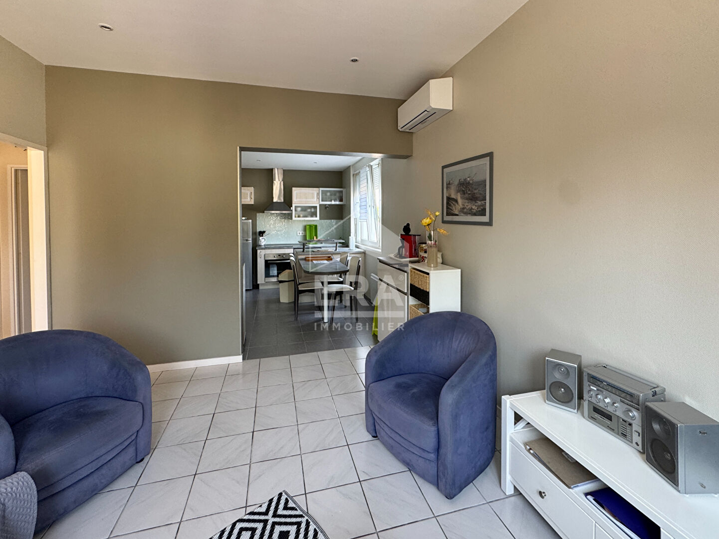 Photo A louer - Maison lumineuse de plain-pied, meublée - 3 pièces image 4/6