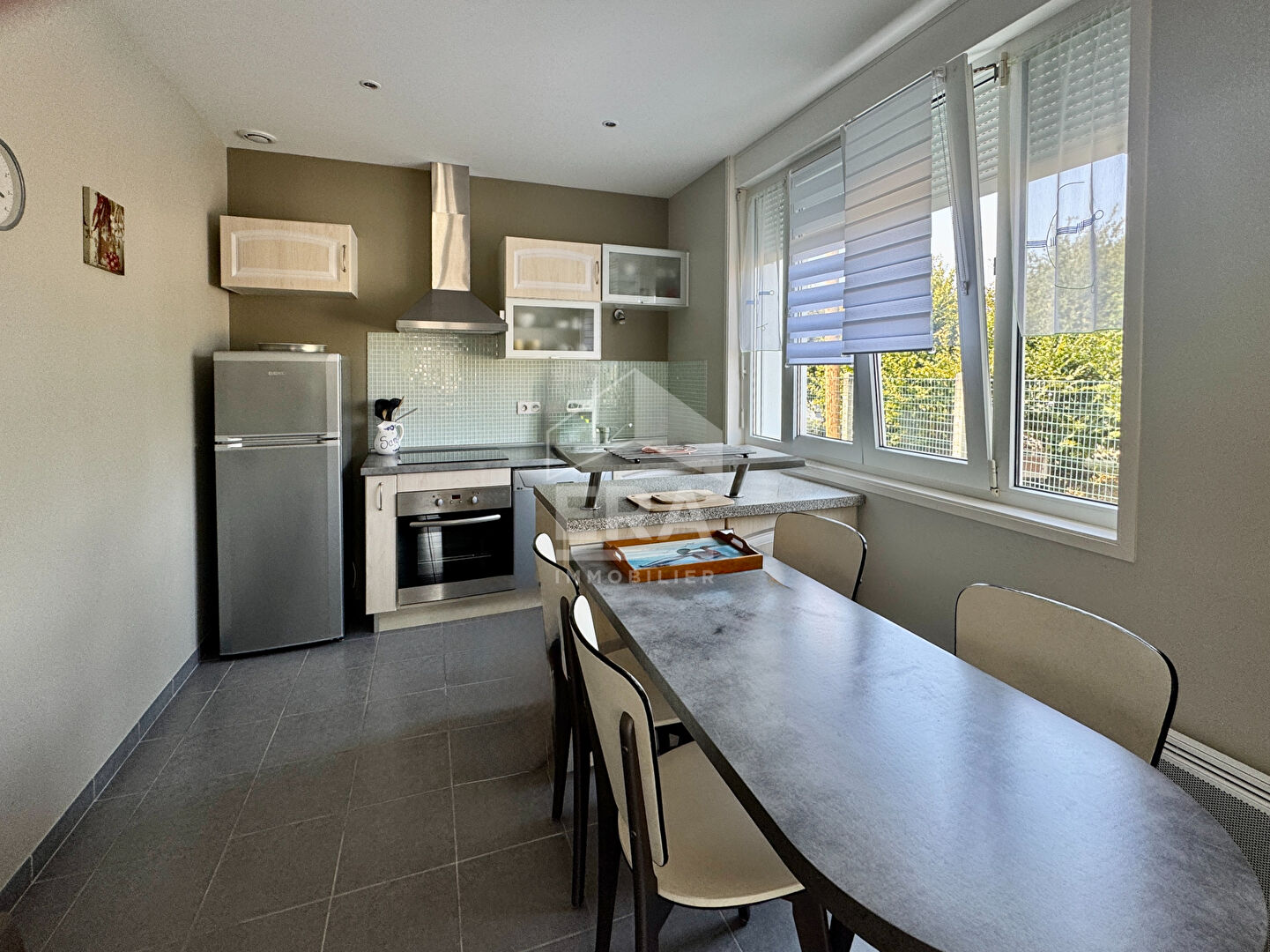 Photo A louer - Maison lumineuse de plain-pied, meublée - 3 pièces image 5/6