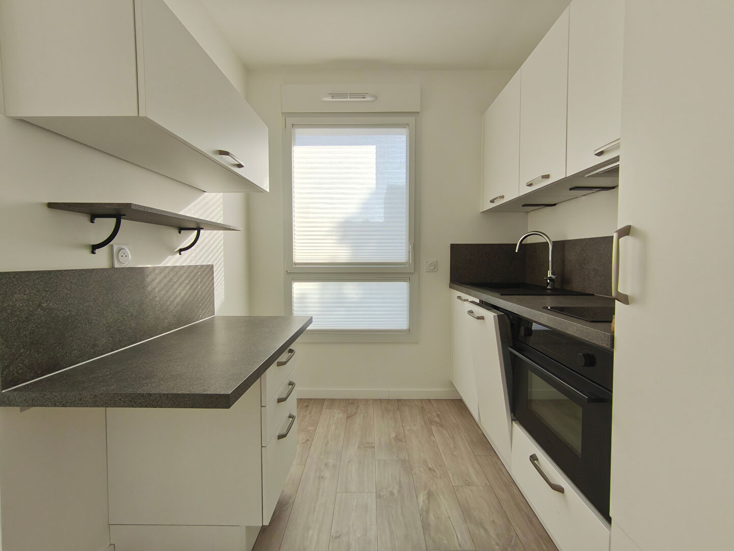 Photo Appartement  HYPER CENTRE La Roche Sur Yon T2 42 m2 image 6/6