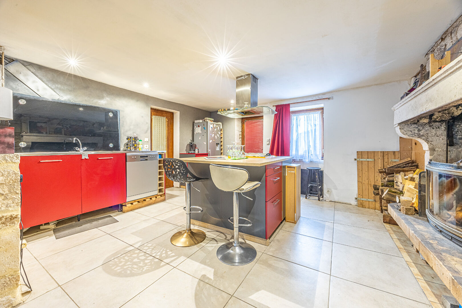 Maison en pierre à Chauray - Emplacement privilégié, jardin et fort potentiel !