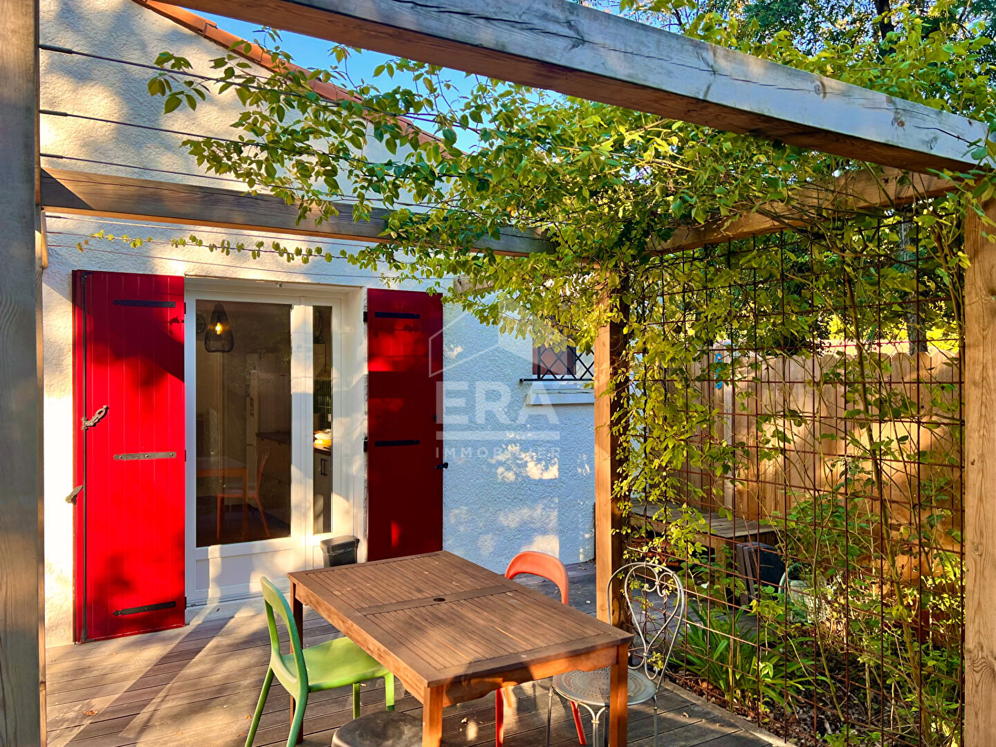 Photo Charmante maison décorée avec goût à Breuillet - Calme et proche centre image 4/6