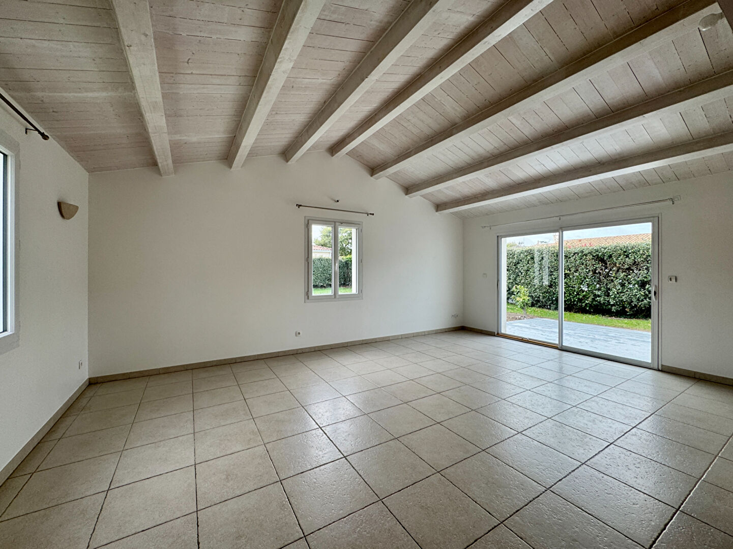 Photo Maison de plain-pied, 4 pièces à louer - LES MATHES image 3/6