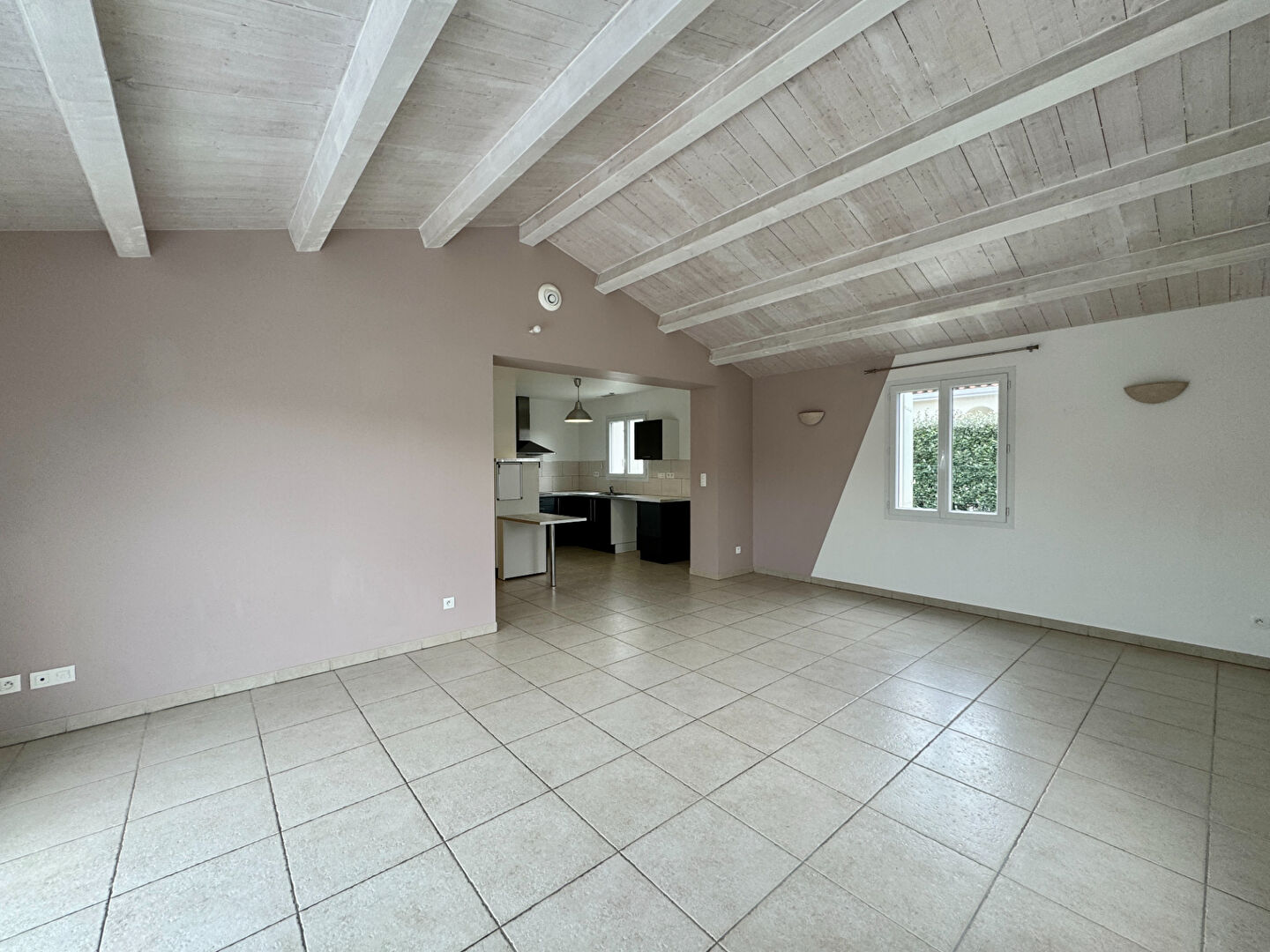 Photo Maison de plain-pied, 4 pièces à louer - LES MATHES image 4/6