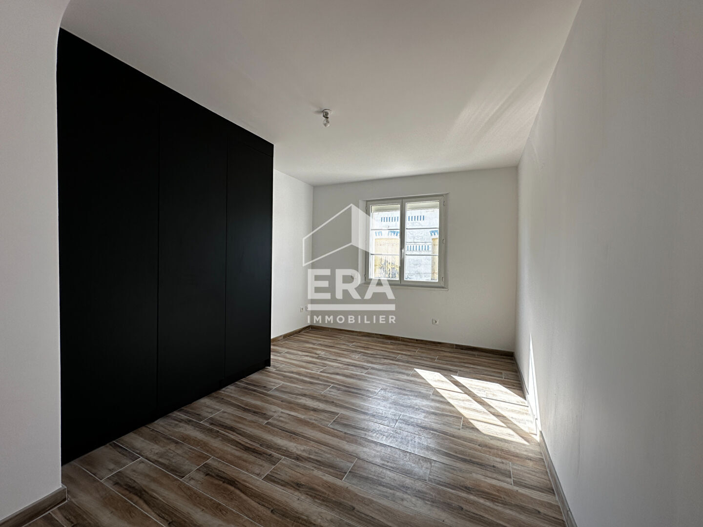 Photo EXCLUSIVITE ERA - T3 MARCHE CENTRAL DE ROYAN image 4/6