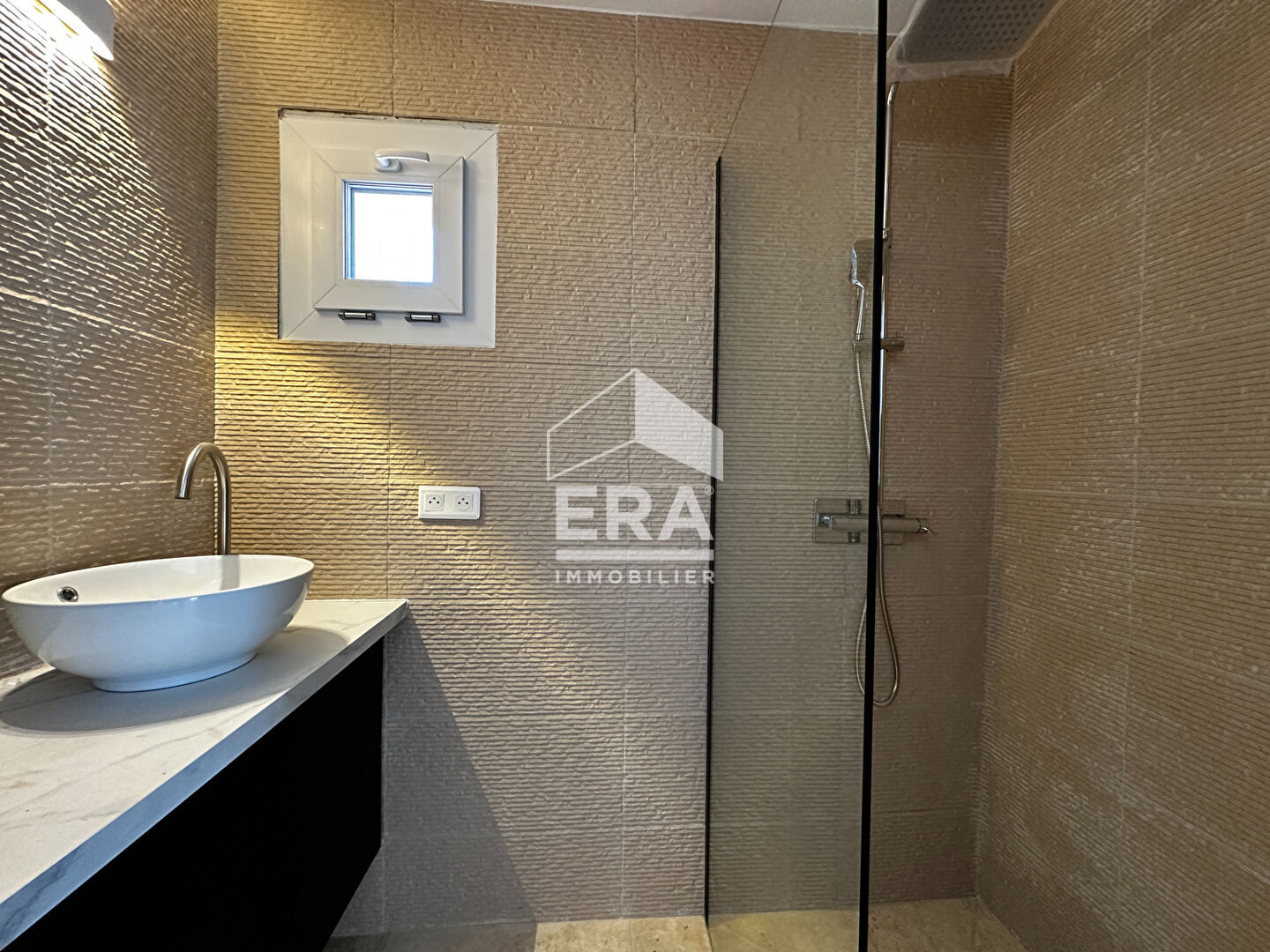 Photo EXCLUSIVITE ERA - T3 MARCHE CENTRAL DE ROYAN image 6/6