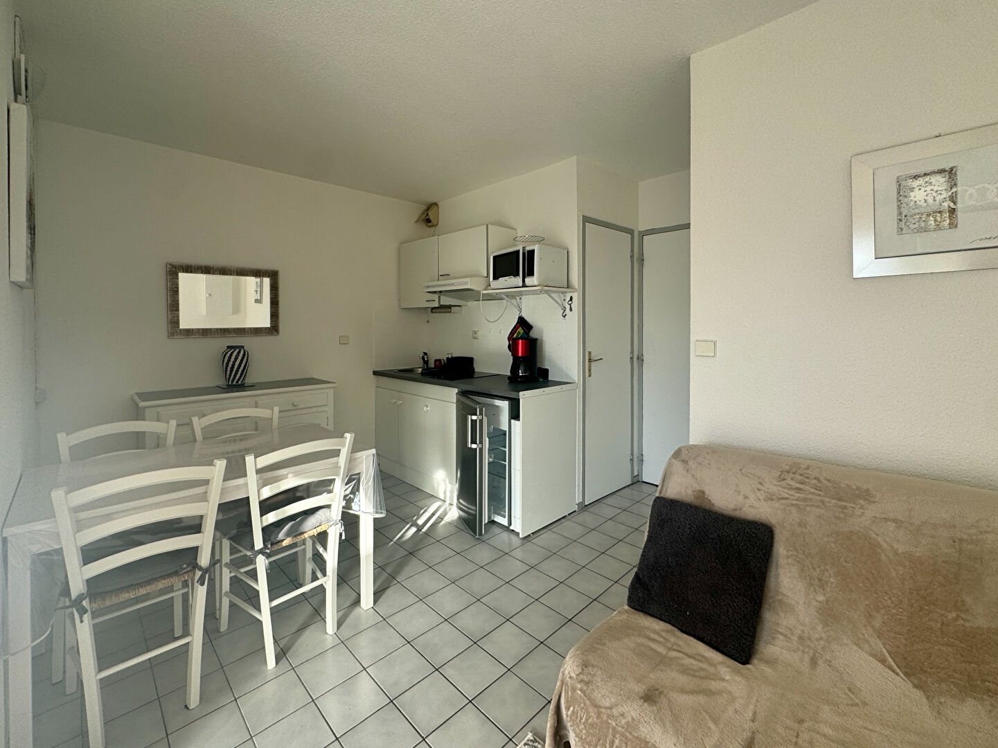 Photo Appartement 2 pièces meublées à louer - St-Georges de Didonne image 2/6