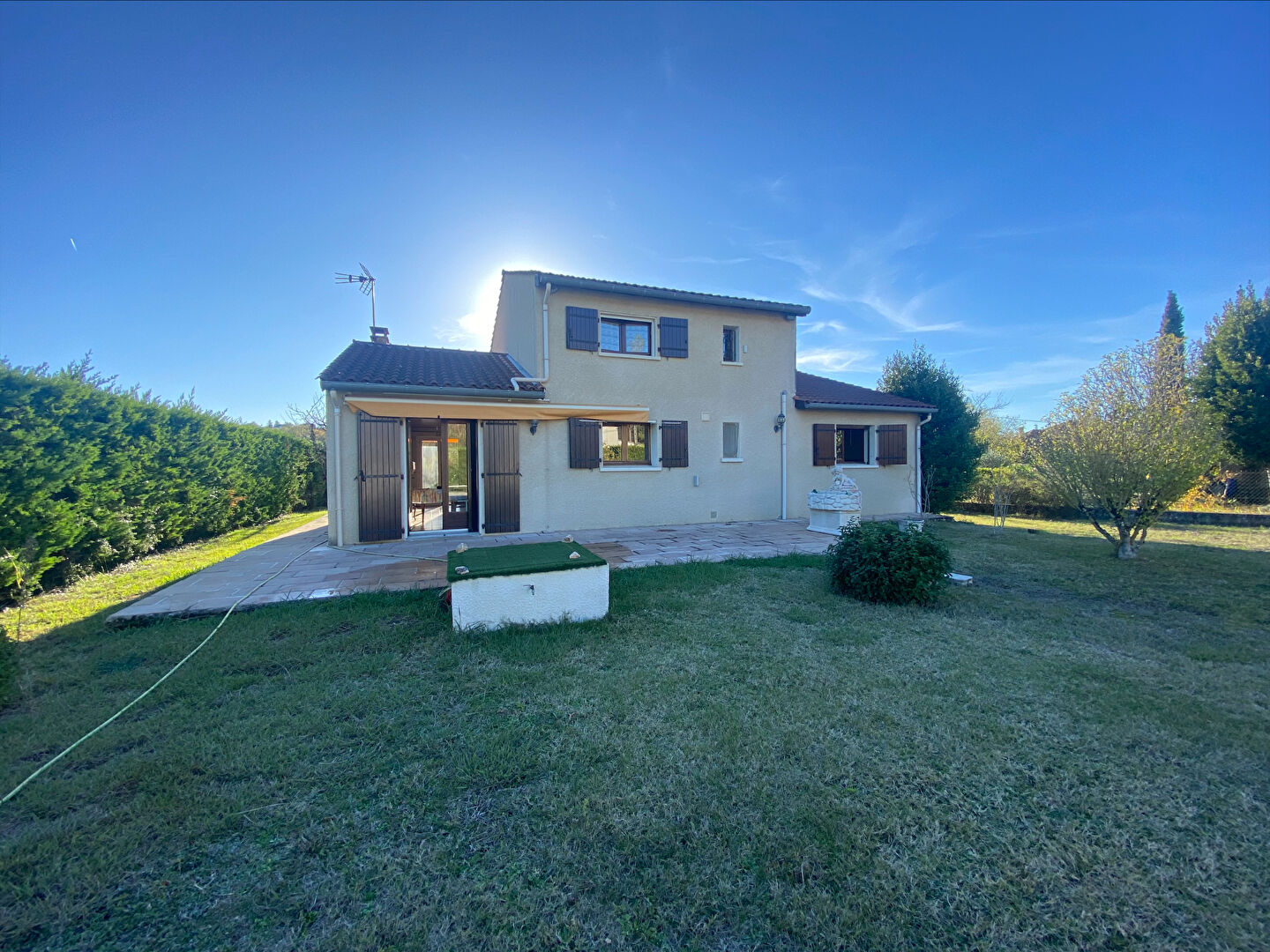 CASTRES - MAISON SUR TERRAIN DE 1 231 M2