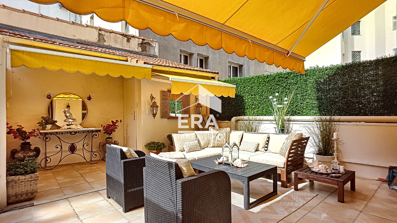 Photo A SAISIR! VENTE APPARTEMENT 2 PIECES AVEC TERRASSE PROFONDE - CANNES BANANE image 1/4