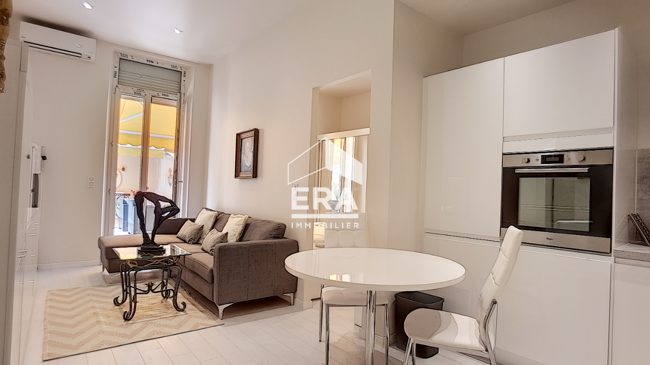 Photo A SAISIR! VENTE APPARTEMENT 2 PIECES AVEC TERRASSE PROFONDE - CANNES BANANE image 2/4